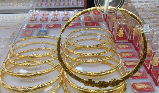 Đề xuất bán vàng 500 triệu đồng trở lên mới nộp thuế