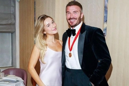 Con gái 14 tuổi của David Beckham gây chú ý
