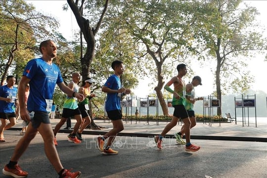 Khai mạc Giải Standard Chartered Marathon Di sản Hà Nội 2025