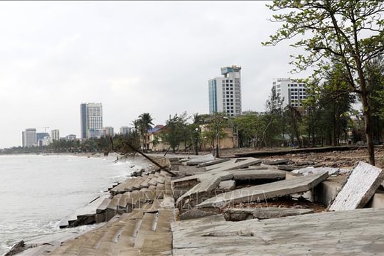 Kè biển hư hỏng khi thiết kế không phù hợp thực tế