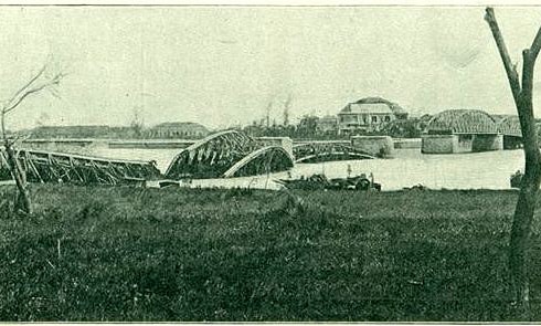 Cầu Trường Tiền từng sập do bão lớn 120 năm trước