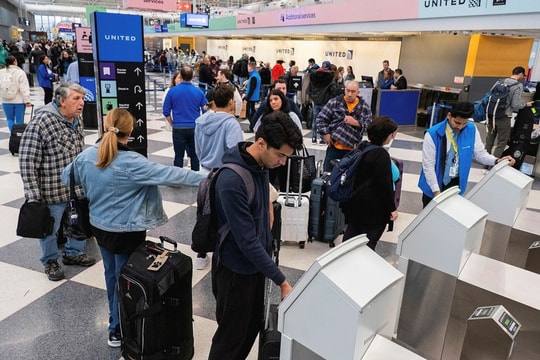 Rủi ro khách gặp phải khi Mỹ giảm chuyến từ 40 sân bay