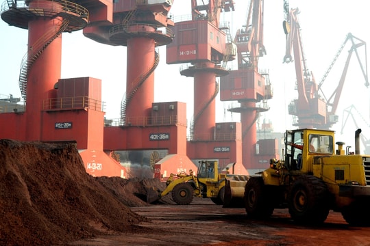 Trung Quốc xúc tiến nới lỏng xuất khẩu đất hiếm