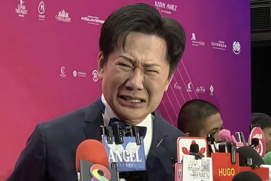 Ông chủ Miss Universe dọa kiện Nawat?