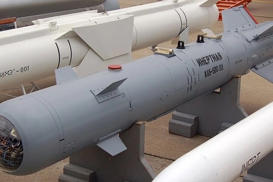 Nga tính dùng bom lượn tầm bắn 200km, loạt thành phố Ukraine trong 'tầm ngắm'