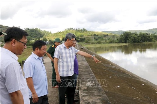 Lâm Đồng: Kiểm tra khẩn công trình thủy lợi ven biển và các điểm dân cư bị ngập nặng
