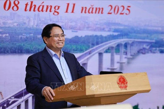 Thủ tướng: Ngày 19/12 đưa vào vận hành toàn tuyến đường bộ cao tốc từ Cao Bằng đến Cà Mau