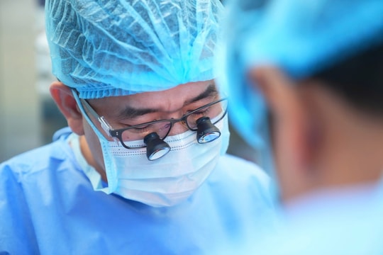 Người vợ hiến gan ghép cho chồng cứu thoát ung thư