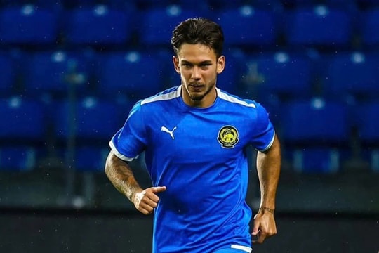 Cầu thủ nhập tịch gian lận Malaysia bị CLB cắt đứt hợp đồng