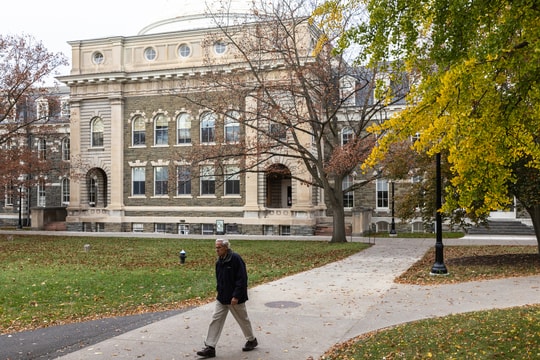 Đại học thuộc Ivy League chi 60 triệu USD để dàn xếp với chính quyền Trump