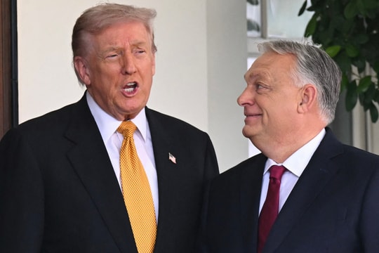 Mỹ miễn trừ Hungary khỏi lệnh trừng phạt dầu Nga