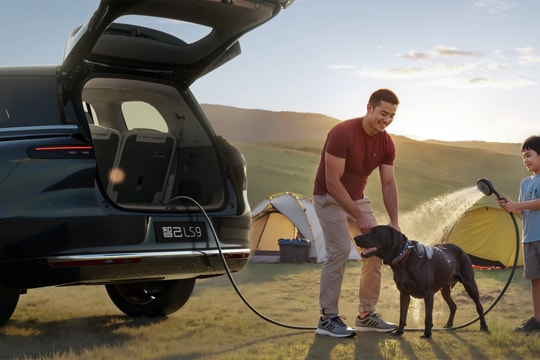 Ôtô Trung Quốc có sẵn vòi tắm nước nóng