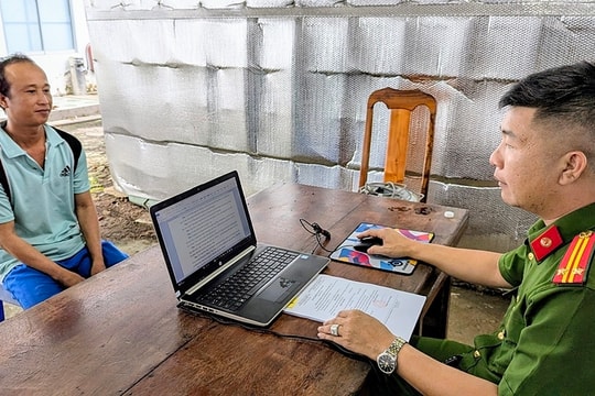 Hãm hại 2 bé gái hàng xóm