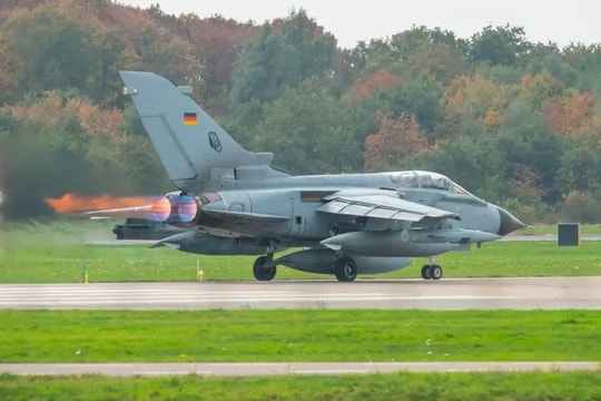 NATO tuyên bố đủ sức răn đe hạt nhân Nga