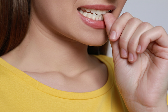 Cắn móng tay có hại thế nào