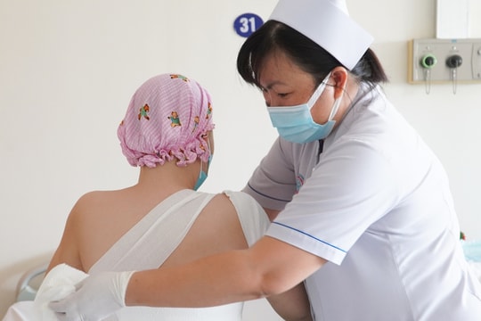 Vượt qua ung thư vú sau ghép thận