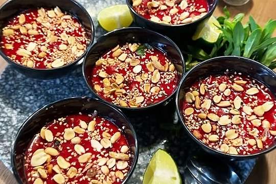 Suy đa tạng do nhiễm liên cầu khuẩn sau ăn tiết canh