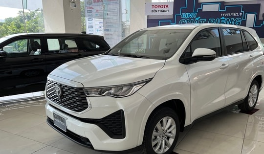 "Ông vua MPV" tại Việt Nam bất ngờ xuống dưới 500 triệu đồng