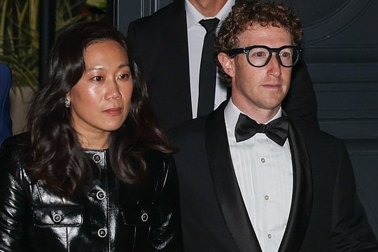 Tỷ phú Mark Zuckerberg và dàn sao dự sinh nhật Kris Jenner