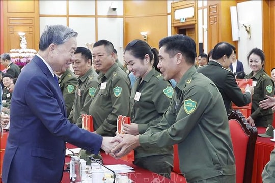 Tổng Bí thư gặp mặt đại biểu tiêu biểu toàn quốc tham gia bảo vệ an ninh, trật tự ở cơ sở