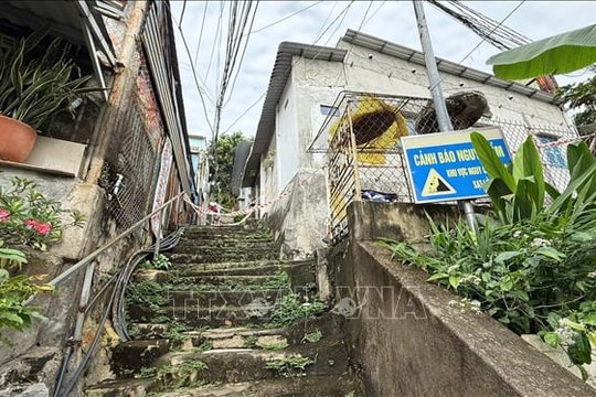 Triển khai biện pháp ngăn ngừa sạt lở trên núi Tương Kỳ