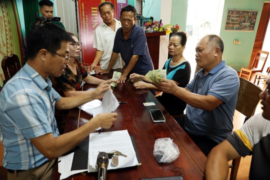 Từ 1/1/2026, tăng lương tối thiểu đối với người lao động làm việc theo hợp đồng