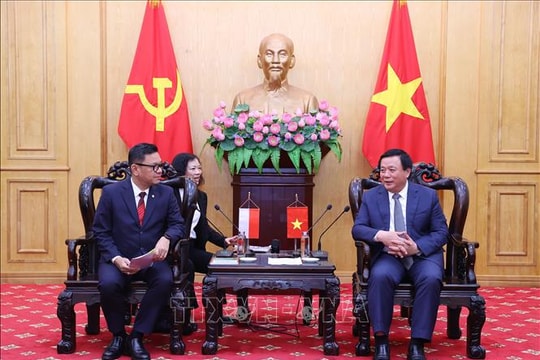 Thúc đẩy hợp tác đào tạo, bồi dưỡng cán bộ giữa Việt Nam và Indonesia