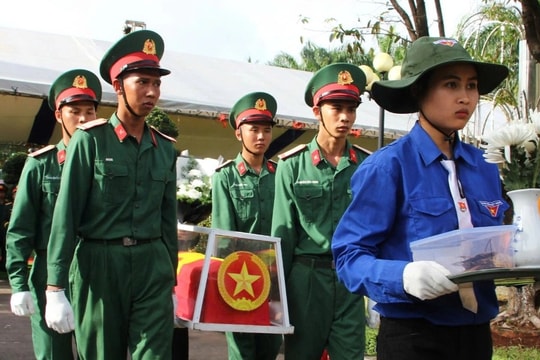 Truy điệu, an táng 18 hài cốt liệt sỹ được phát hiện ở Ia Boòng