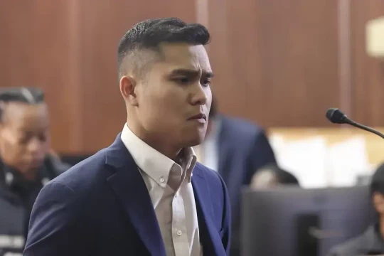 Cựu cảnh sát Mỹ gốc Việt bắn người đi đường sau va chạm giao thông