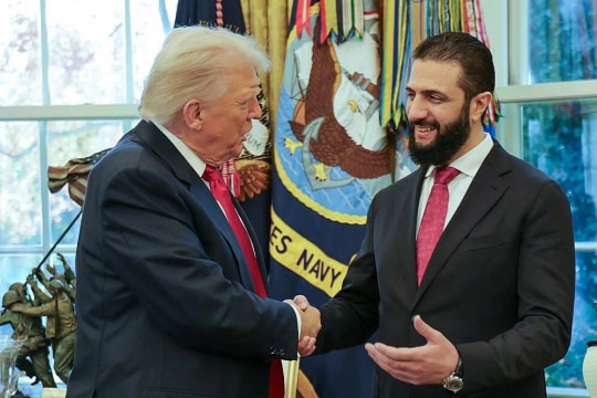 Lãnh đạo Syria gặp ông Trump, đồng ý gia nhập liên minh chống IS