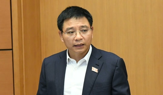 Giấy phép 25 ngành nghề bị bãi bỏ, Bộ trưởng nói "vẫn chưa đủ", sẽ cắt giảm thêm