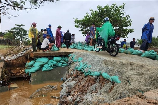 Khẩn trương đánh giá thiệt hại và khắc phục hậu quả bão, lũ tại khu vực Trung Bộ