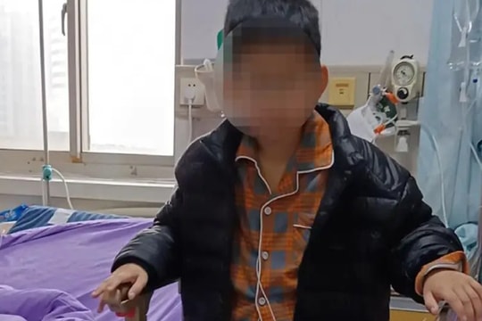 Bé trai 10 tuổi bị cắt gần hết hệ tiêu hóa do sai sót y tế