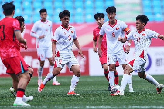 U22 Trung Quốc 0-0 U22 Việt Nam (H1): Đội khách lấn sân