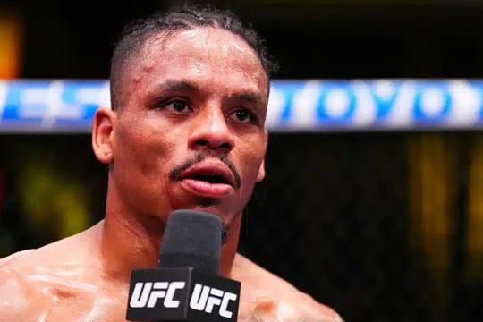 Võ sĩ năn nỉ UFC trả thưởng để chăm mẹ