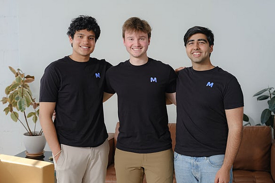 Bộ ba tỷ phú ở tuổi 22 nhờ tạo ứng dụng AI