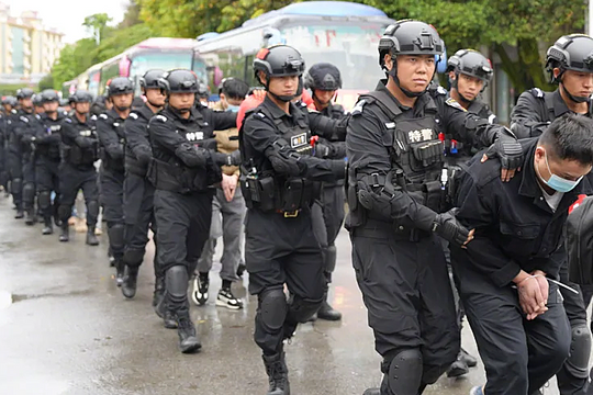 Trung Quốc mạnh tay trấn áp 'đại dịch lừa đảo'