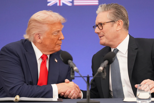 Anh có thể đã ngừng chia sẻ tình báo với Mỹ về 'xuồng ma túy' ở Caribe