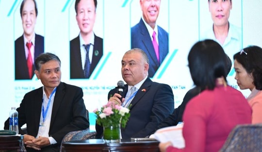 Đại học Y dược TP.HCM phát triển chương trình đào tạo sau đại học về vắc-xin