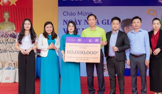 Chung tay hỗ trợ học sinh vùng bão lũ – Chubb Life Việt Nam mang yêu thương đến Thái Nguyên