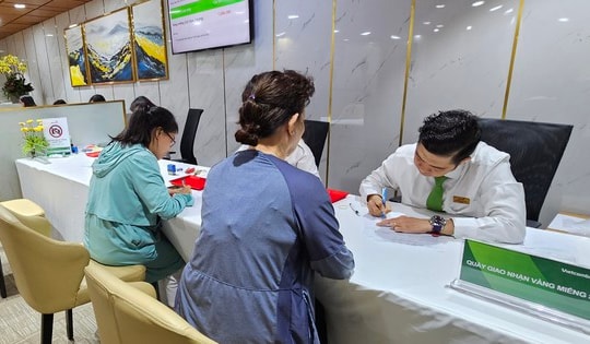 Chiều 12-11, giá vàng giảm trở lại, Ngân hàng Nhà nước có động thái mới về nhập khẩu vàng