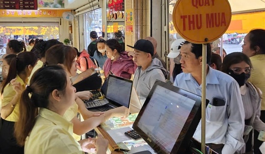 Cuối ngày 12-11, giá vàng miếng SJC "quay xe" giảm