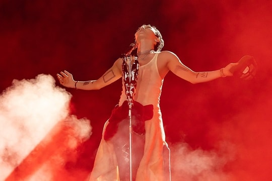 Đại tiệc âm nhạc của G-DRAGON khẳng định vị thế 8Wonder