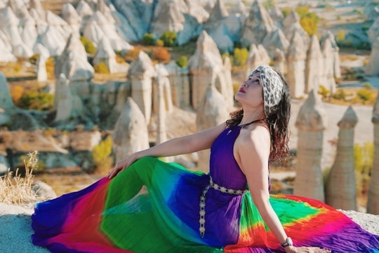 Người phụ nữ Việt đi 80 nước và sự cố "mắc kẹt" ở biên giới Tây Phi