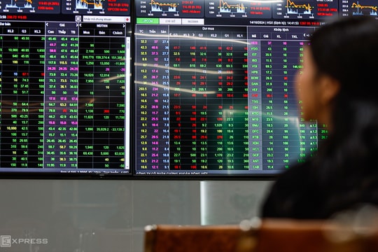 Cổ phiếu trụ chặn mạch tăng của chứng khoán