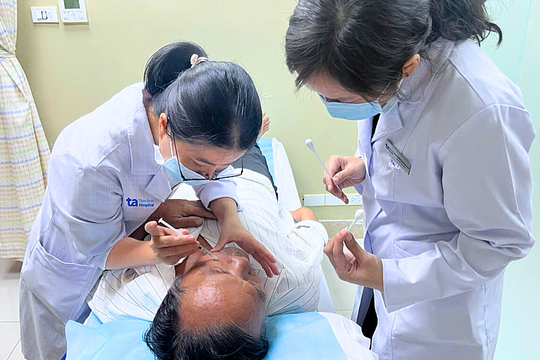 Tiêm botox có giảm co cứng cơ sau đột quỵ không?