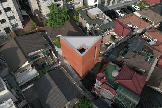 Xây nhà lệch tầng trên mảnh đất hình tam giác 60 m2