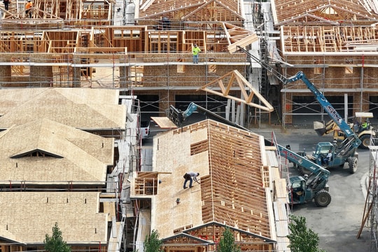 Ông Trump muốn giúp người trẻ Mỹ vay 50 năm để mua nhà