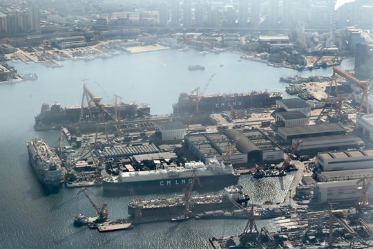 Trung Quốc có thể đang lắp lò phản ứng hạt nhân cho tàu sân bay