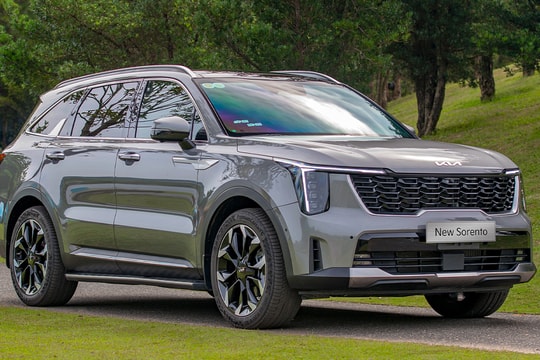 Chọn Kia Sorento hay Ford Everest tầm giá 1,5 tỷ đồng?